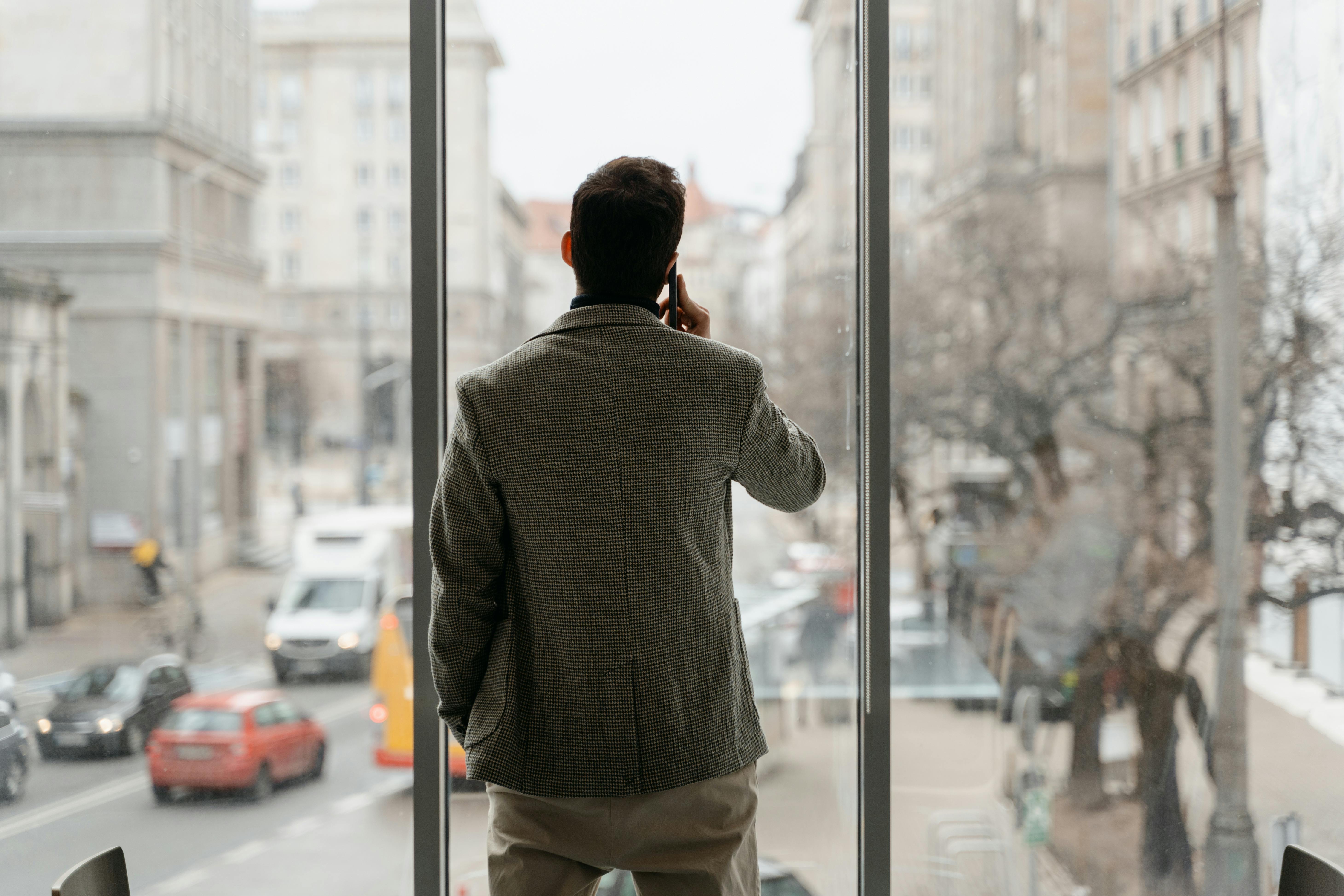 No One Teaches You This Stuff - Fighting The Fear of Networking, Phone Calls & Public Speaking